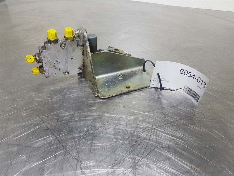 Rexroth 228121 - Komatsu PW75 - Valve - Hidraulika: slika Rexroth 228121 - Komatsu PW75 - Valve - Hidraulika Rexroth 228121 - Komatsu PW75 - Valve - Hidraulika: slika Rexroth 228121 - Komatsu PW75 - Valve - Hidraulika