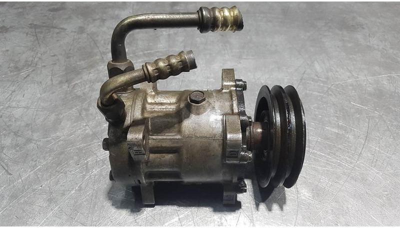 SANDEN U4652 - Compressor/Kompressor/Aircopomp - A/C kompresor za Građevinski strojevi: slika SANDEN U4652 - Compressor/Kompressor/Aircopomp - A/C kompresor za Građevinski strojevi SANDEN U4652 - Compressor/Kompressor/Aircopomp - A/C kompresor za Građevinski strojevi: slika SANDEN U4652 - Compressor/Kompressor/Aircopomp - A/C kompresor za Građevinski strojevi