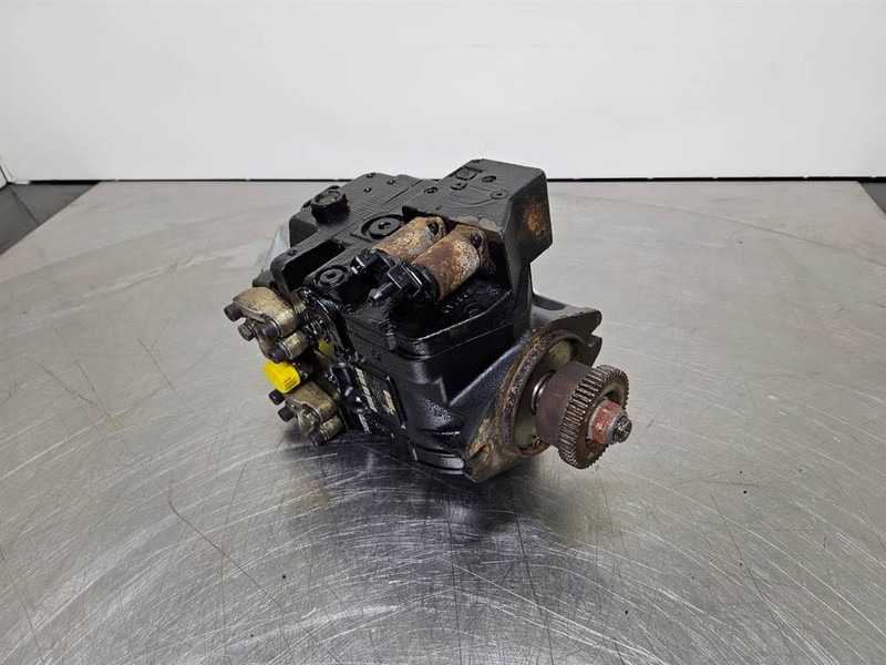 Sauer Danfoss 90R042FCPBB80R7T8-Drive pump/Fahrpumpe/Rijpomp - Hidraulika za Građevinski strojevi: slika Sauer Danfoss 90R042FCPBB80R7T8-Drive pump/Fahrpumpe/Rijpomp - Hidraulika za Građevinski strojevi Sauer Danfoss 90R042FCPBB80R7T8-Drive pump/Fahrpumpe/Rijpomp - Hidraulika za Građevinski strojevi: slika Sauer Danfoss 90R042FCPBB80R7T8-Drive pump/Fahrpumpe/Rijpomp - Hidraulika za Građevinski strojevi