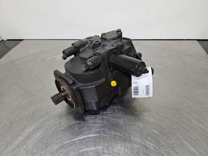 Sauer Danfoss 90R075FM1BC60R7C6-Drive pump/Fahrpumpe/Rijpomp - Hidraulika za Građevinski strojevi: slika Sauer Danfoss 90R075FM1BC60R7C6-Drive pump/Fahrpumpe/Rijpomp - Hidraulika za Građevinski strojevi Sauer Danfoss 90R075FM1BC60R7C6-Drive pump/Fahrpumpe/Rijpomp - Hidraulika za Građevinski strojevi: slika Sauer Danfoss 90R075FM1BC60R7C6-Drive pump/Fahrpumpe/Rijpomp - Hidraulika za Građevinski strojevi