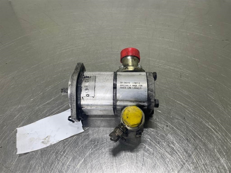 Schaeff SKL834-5100620007-Gearpump/Zahnradpumpe - Hidraulika za Građevinski strojevi: slika Schaeff SKL834-5100620007-Gearpump/Zahnradpumpe - Hidraulika za Građevinski strojevi Schaeff SKL834-5100620007-Gearpump/Zahnradpumpe - Hidraulika za Građevinski strojevi: slika Schaeff SKL834-5100620007-Gearpump/Zahnradpumpe - Hidraulika za Građevinski strojevi