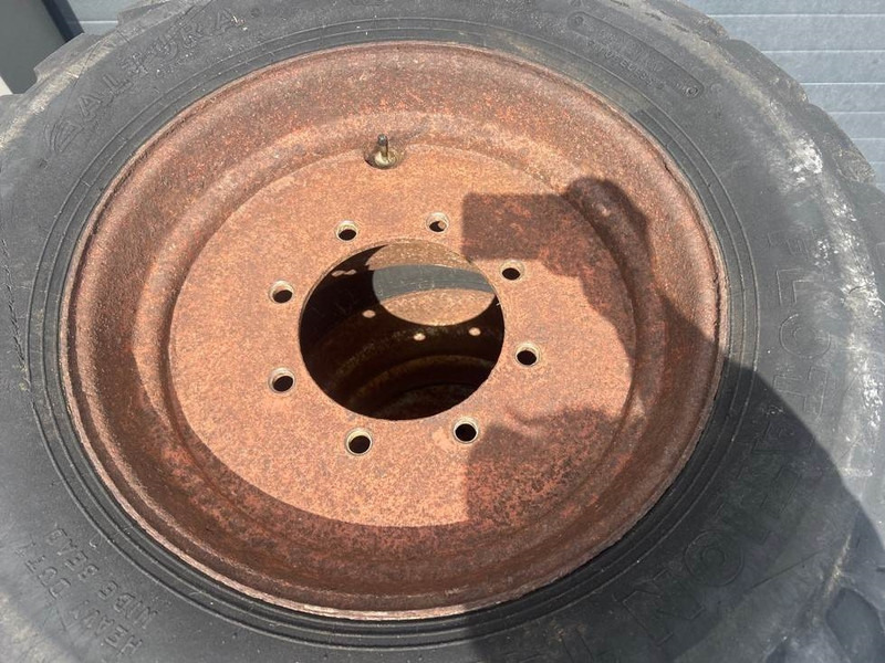 Schaeff SKL841-Altura 550/45-22.5-Tire/Reifen/Band - Gume i felge za Građevinski strojevi: slika Schaeff SKL841-Altura 550/45-22.5-Tire/Reifen/Band - Gume i felge za Građevinski strojevi Schaeff SKL841-Altura 550/45-22.5-Tire/Reifen/Band - Gume i felge za Građevinski strojevi: slika Schaeff SKL841-Altura 550/45-22.5-Tire/Reifen/Band - Gume i felge za Građevinski strojevi