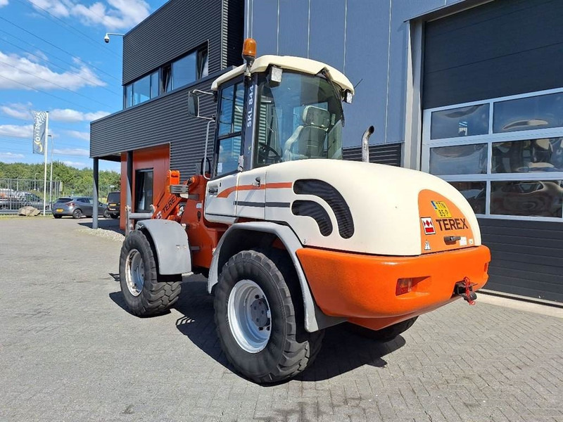 Schaeff SKL844 - Utovarivač na kotačima: slika Schaeff SKL844 - Utovarivač na kotačima Schaeff SKL844 - Utovarivač na kotačima: slika Schaeff SKL844 - Utovarivač na kotačima