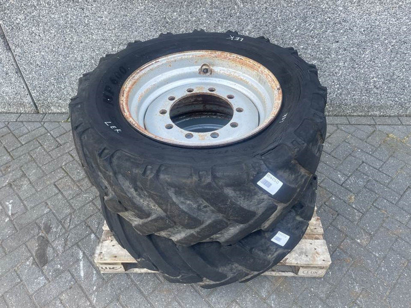 Schaeff SKS661-BKT 405/70-24 (16/70-24)-Tire/Reifen/Band - Gume i felge za Građevinski strojevi: slika Schaeff SKS661-BKT 405/70-24 (16/70-24)-Tire/Reifen/Band - Gume i felge za Građevinski strojevi Schaeff SKS661-BKT 405/70-24 (16/70-24)-Tire/Reifen/Band - Gume i felge za Građevinski strojevi: slika Schaeff SKS661-BKT 405/70-24 (16/70-24)-Tire/Reifen/Band - Gume i felge za Građevinski strojevi