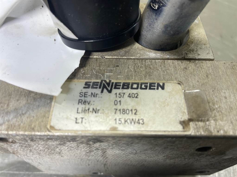 Sennebogen 835E-157402-Valve/Ventile/Ventiel - Hidraulika za Građevinski strojevi: slika Sennebogen 835E-157402-Valve/Ventile/Ventiel - Hidraulika za Građevinski strojevi Sennebogen 835E-157402-Valve/Ventile/Ventiel - Hidraulika za Građevinski strojevi: slika Sennebogen 835E-157402-Valve/Ventile/Ventiel - Hidraulika za Građevinski strojevi