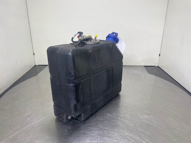 Sennebogen 835E-Cummins 4387616-AdBlue tank - Okvir/ Šasija za Građevinski strojevi: slika Sennebogen 835E-Cummins 4387616-AdBlue tank - Okvir/ Šasija za Građevinski strojevi Sennebogen 835E-Cummins 4387616-AdBlue tank - Okvir/ Šasija za Građevinski strojevi: slika Sennebogen 835E-Cummins 4387616-AdBlue tank - Okvir/ Šasija za Građevinski strojevi