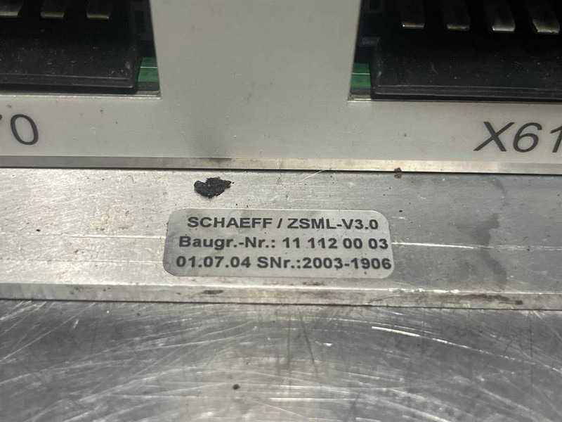 Terex Schaeff 5322000003-ZSML-V3.0-Control box/Steuermodul - Električni sustav za Građevinski strojevi: slika Terex Schaeff 5322000003-ZSML-V3.0-Control box/Steuermodul - Električni sustav za Građevinski strojevi Terex Schaeff 5322000003-ZSML-V3.0-Control box/Steuermodul - Električni sustav za Građevinski strojevi: slika Terex Schaeff 5322000003-ZSML-V3.0-Control box/Steuermodul - Električni sustav za Građevinski strojevi