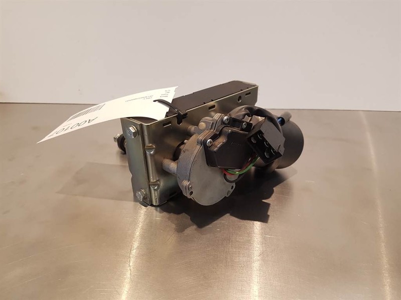 Terex TL/SKL-5388665416-OSLV-Wiper motor/Wischermotor - Električni sustav za Građevinski strojevi: slika Terex TL/SKL-5388665416-OSLV-Wiper motor/Wischermotor - Električni sustav za Građevinski strojevi Terex TL/SKL-5388665416-OSLV-Wiper motor/Wischermotor - Električni sustav za Građevinski strojevi: slika Terex TL/SKL-5388665416-OSLV-Wiper motor/Wischermotor - Električni sustav za Građevinski strojevi