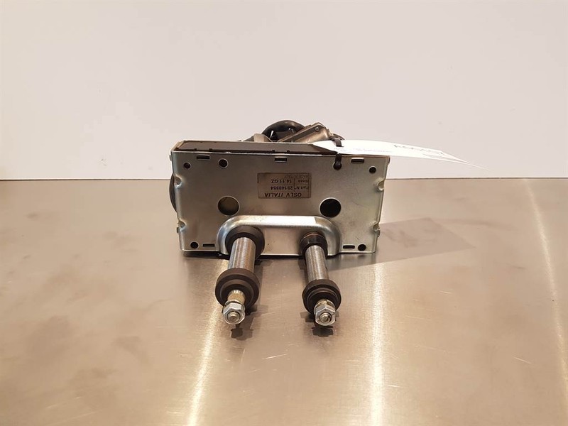 Terex TL/SKL-5388665416-OSLV-Wiper motor/Wischermotor - Električni sustav za Građevinski strojevi: slika Terex TL/SKL-5388665416-OSLV-Wiper motor/Wischermotor - Električni sustav za Građevinski strojevi Terex TL/SKL-5388665416-OSLV-Wiper motor/Wischermotor - Električni sustav za Građevinski strojevi: slika Terex TL/SKL-5388665416-OSLV-Wiper motor/Wischermotor - Električni sustav za Građevinski strojevi