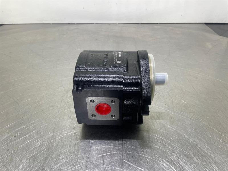 Terex TL120-5100659082-Gearpump/Zahnradpumpe - Hidraulika za Građevinski strojevi: slika Terex TL120-5100659082-Gearpump/Zahnradpumpe - Hidraulika za Građevinski strojevi Terex TL120-5100659082-Gearpump/Zahnradpumpe - Hidraulika za Građevinski strojevi: slika Terex TL120-5100659082-Gearpump/Zahnradpumpe - Hidraulika za Građevinski strojevi