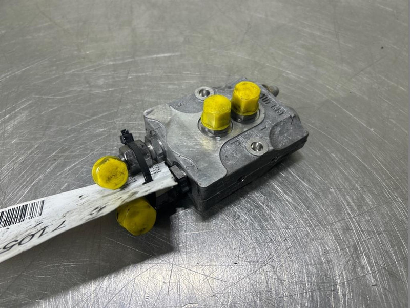 Terex TW150-6047883-Valve/Ventile/Ventiel - Hidraulika za Građevinski strojevi: slika Terex TW150-6047883-Valve/Ventile/Ventiel - Hidraulika za Građevinski strojevi Terex TW150-6047883-Valve/Ventile/Ventiel - Hidraulika za Građevinski strojevi: slika Terex TW150-6047883-Valve/Ventile/Ventiel - Hidraulika za Građevinski strojevi