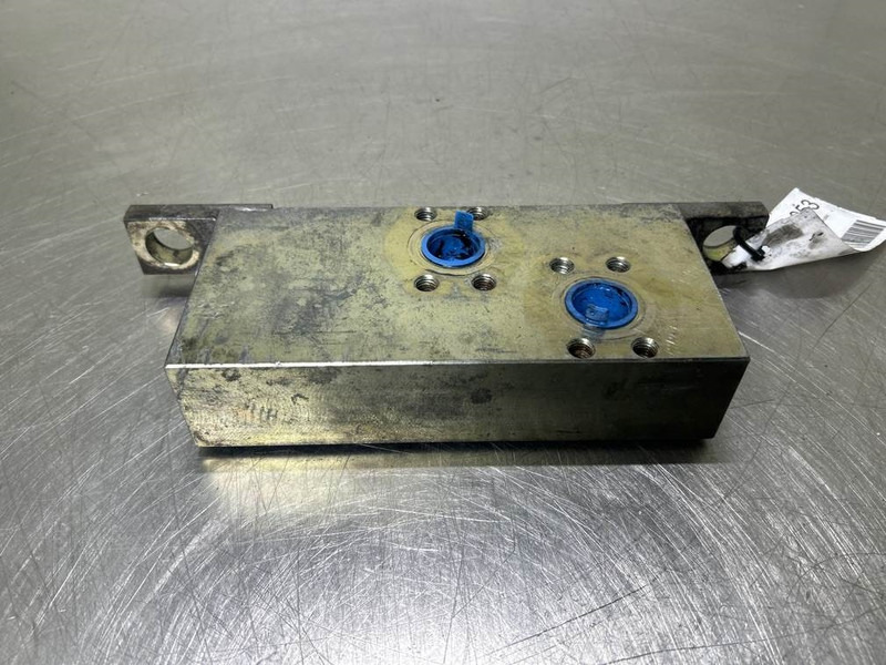 Terex TW150-6058150-Distributor/Verteiler - Hidraulika za Građevinski strojevi: slika Terex TW150-6058150-Distributor/Verteiler - Hidraulika za Građevinski strojevi Terex TW150-6058150-Distributor/Verteiler - Hidraulika za Građevinski strojevi: slika Terex TW150-6058150-Distributor/Verteiler - Hidraulika za Građevinski strojevi