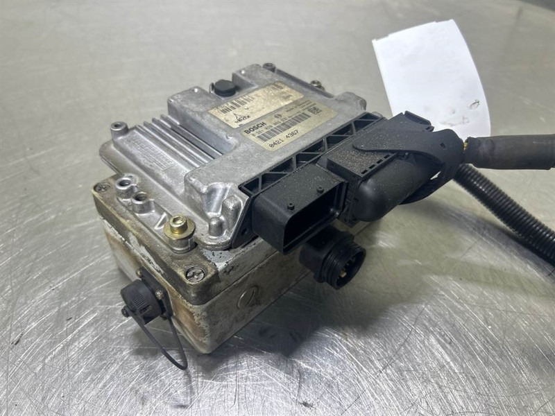 Terex TW150-6105408/6086501-ECU/Control box/Steuermodul - Električni sustav za Građevinski strojevi: slika Terex TW150-6105408/6086501-ECU/Control box/Steuermodul - Električni sustav za Građevinski strojevi Terex TW150-6105408/6086501-ECU/Control box/Steuermodul - Električni sustav za Građevinski strojevi: slika Terex TW150-6105408/6086501-ECU/Control box/Steuermodul - Električni sustav za Građevinski strojevi