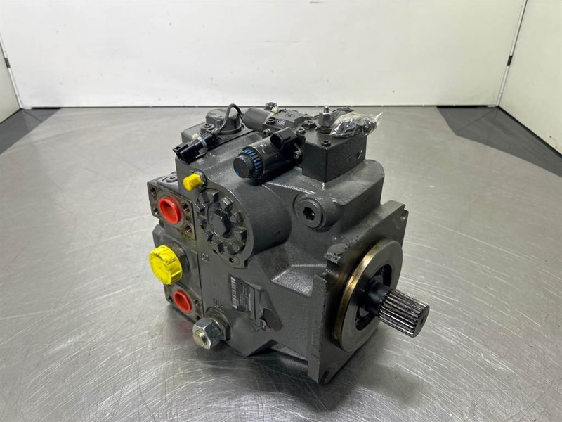 Vervaet -Sauer Danfoss H1P115LAC1C2N-Drive pump/Fahrpumpe - Hidraulika za Građevinski strojevi: slika Vervaet -Sauer Danfoss H1P115LAC1C2N-Drive pump/Fahrpumpe - Hidraulika za Građevinski strojevi Vervaet -Sauer Danfoss H1P115LAC1C2N-Drive pump/Fahrpumpe - Hidraulika za Građevinski strojevi: slika Vervaet -Sauer Danfoss H1P115LAC1C2N-Drive pump/Fahrpumpe - Hidraulika za Građevinski strojevi