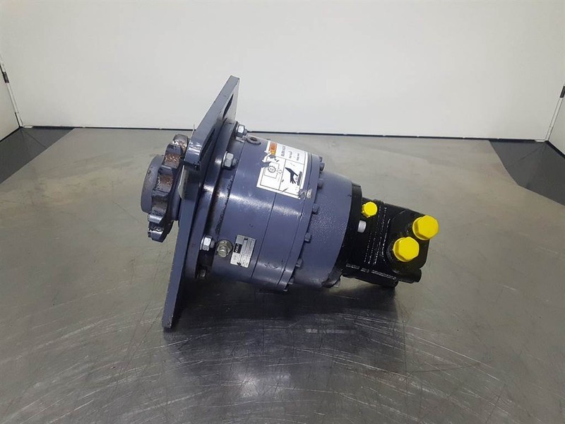 Vögele -Wirtgen 2069377-Reductor/Gearbox/Getriebe - Hidraulika za Građevinski strojevi: slika Vögele -Wirtgen 2069377-Reductor/Gearbox/Getriebe - Hidraulika za Građevinski strojevi Vögele -Wirtgen 2069377-Reductor/Gearbox/Getriebe - Hidraulika za Građevinski strojevi: slika Vögele -Wirtgen 2069377-Reductor/Gearbox/Getriebe - Hidraulika za Građevinski strojevi