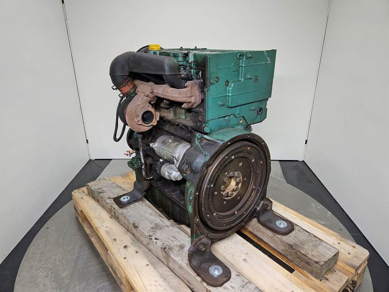 Volvo L30B-Z/SX-D3DCEE2-Deutz BF4L2011-Engine/Motor - Motor za Građevinski strojevi: slika Volvo L30B-Z/SX-D3DCEE2-Deutz BF4L2011-Engine/Motor - Motor za Građevinski strojevi Volvo L30B-Z/SX-D3DCEE2-Deutz BF4L2011-Engine/Motor - Motor za Građevinski strojevi: slika Volvo L30B-Z/SX-D3DCEE2-Deutz BF4L2011-Engine/Motor - Motor za Građevinski strojevi