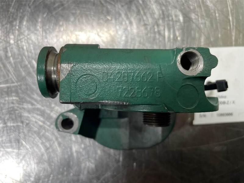 Volvo L30B-Z/X-Deutz TD2011L04I-04287662F-Fuel filter - Motor za Građevinski strojevi: slika Volvo L30B-Z/X-Deutz TD2011L04I-04287662F-Fuel filter - Motor za Građevinski strojevi Volvo L30B-Z/X-Deutz TD2011L04I-04287662F-Fuel filter - Motor za Građevinski strojevi: slika Volvo L30B-Z/X-Deutz TD2011L04I-04287662F-Fuel filter - Motor za Građevinski strojevi