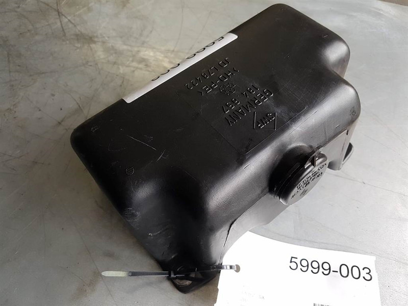 Volvo L30B - ZM2801189 - Tank/Behälter/Reservoir - Kabina i unutrašnjost za Građevinski strojevi: slika Volvo L30B - ZM2801189 - Tank/Behälter/Reservoir - Kabina i unutrašnjost za Građevinski strojevi Volvo L30B - ZM2801189 - Tank/Behälter/Reservoir - Kabina i unutrašnjost za Građevinski strojevi: slika Volvo L30B - ZM2801189 - Tank/Behälter/Reservoir - Kabina i unutrašnjost za Građevinski strojevi