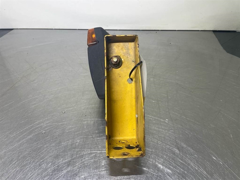 Volvo L30D-ZM2808249-Headlight/Leuchte/Verlichting - Električni sustav za Građevinski strojevi: slika Volvo L30D-ZM2808249-Headlight/Leuchte/Verlichting - Električni sustav za Građevinski strojevi Volvo L30D-ZM2808249-Headlight/Leuchte/Verlichting - Električni sustav za Građevinski strojevi: slika Volvo L30D-ZM2808249-Headlight/Leuchte/Verlichting - Električni sustav za Građevinski strojevi