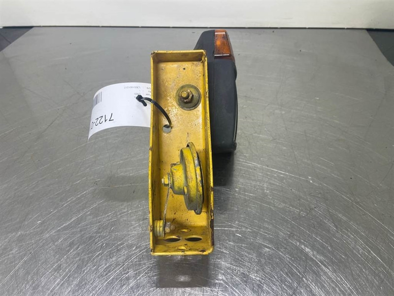 Volvo L30D-ZM2808250-Headlight/Leuchte/Verlichting - Električni sustav za Građevinski strojevi: slika Volvo L30D-ZM2808250-Headlight/Leuchte/Verlichting - Električni sustav za Građevinski strojevi Volvo L30D-ZM2808250-Headlight/Leuchte/Verlichting - Električni sustav za Građevinski strojevi: slika Volvo L30D-ZM2808250-Headlight/Leuchte/Verlichting - Električni sustav za Građevinski strojevi