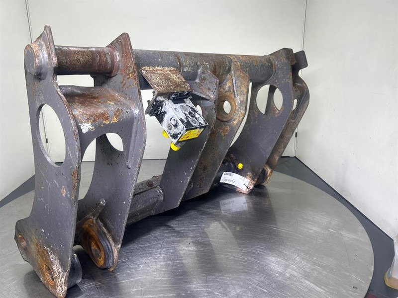 Volvo L40B-TP - Quick coupler/Wechsler/Snelwissel - Brza spojka za Građevinski strojevi: slika Volvo L40B-TP - Quick coupler/Wechsler/Snelwissel - Brza spojka za Građevinski strojevi Volvo L40B-TP - Quick coupler/Wechsler/Snelwissel - Brza spojka za Građevinski strojevi: slika Volvo L40B-TP - Quick coupler/Wechsler/Snelwissel - Brza spojka za Građevinski strojevi