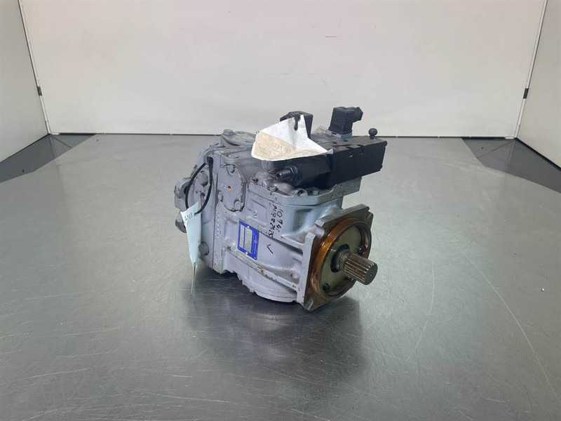 WACKER NEUSON 1000198547-Sauer Danfoss 90R055-Drive pump/Rijpomp - Hidraulika za Građevinski strojevi: slika WACKER NEUSON 1000198547-Sauer Danfoss 90R055-Drive pump/Rijpomp - Hidraulika za Građevinski strojevi WACKER NEUSON 1000198547-Sauer Danfoss 90R055-Drive pump/Rijpomp - Hidraulika za Građevinski strojevi: slika WACKER NEUSON 1000198547-Sauer Danfoss 90R055-Drive pump/Rijpomp - Hidraulika za Građevinski strojevi