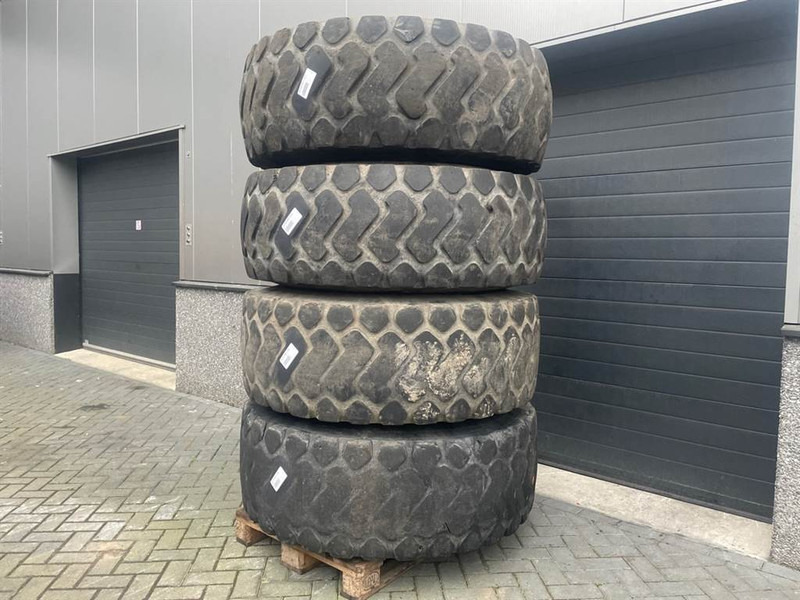 Werklust WG35E-Michelin 20.5R25-Tire/Reifen/Band - Gume i felge za Građevinski strojevi: slika Werklust WG35E-Michelin 20.5R25-Tire/Reifen/Band - Gume i felge za Građevinski strojevi Werklust WG35E-Michelin 20.5R25-Tire/Reifen/Band - Gume i felge za Građevinski strojevi: slika Werklust WG35E-Michelin 20.5R25-Tire/Reifen/Band - Gume i felge za Građevinski strojevi