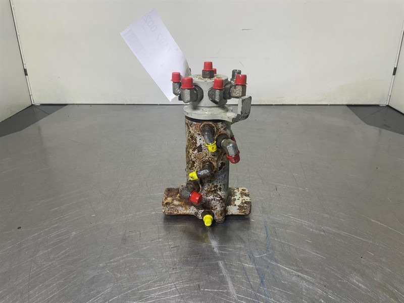 Yanmar SV15-172486-73802-Swing joint/Drehdurchführung - Hidraulika za Građevinski strojevi: slika Yanmar SV15-172486-73802-Swing joint/Drehdurchführung - Hidraulika za Građevinski strojevi Yanmar SV15-172486-73802-Swing joint/Drehdurchführung - Hidraulika za Građevinski strojevi: slika Yanmar SV15-172486-73802-Swing joint/Drehdurchführung - Hidraulika za Građevinski strojevi