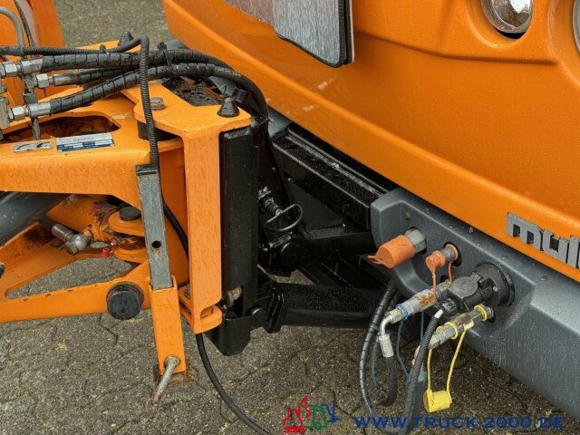 Multicar M30 6x4 3 Achsen Winterdienst Schild +Streuer - Dostavno vozilo: slika Multicar M30 6x4 3 Achsen Winterdienst Schild +Streuer - Dostavno vozilo Multicar M30 6x4 3 Achsen Winterdienst Schild +Streuer - Dostavno vozilo: slika Multicar M30 6x4 3 Achsen Winterdienst Schild +Streuer - Dostavno vozilo
