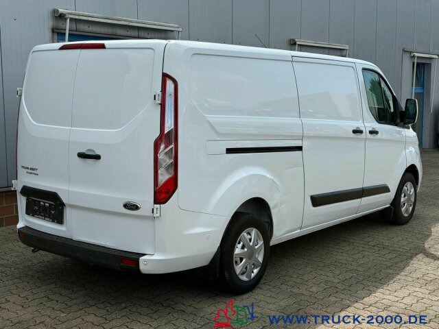Mali kombi Ford Transit Custom Lang Trend 3Sitzer + Klima + DAB: slika Mali kombi Ford Transit Custom Lang Trend 3Sitzer + Klima + DAB
