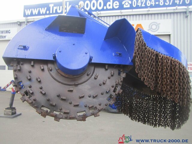 Mercedes-Benz 1831 4x4 Menzi Muck Baum Stubben - Wurzelfräse - Građevinski strojevi: slika Mercedes-Benz 1831 4x4 Menzi Muck Baum Stubben - Wurzelfräse - Građevinski strojevi Mercedes-Benz 1831 4x4 Menzi Muck Baum Stubben - Wurzelfräse - Građevinski strojevi: slika Mercedes-Benz 1831 4x4 Menzi Muck Baum Stubben - Wurzelfräse - Građevinski strojevi