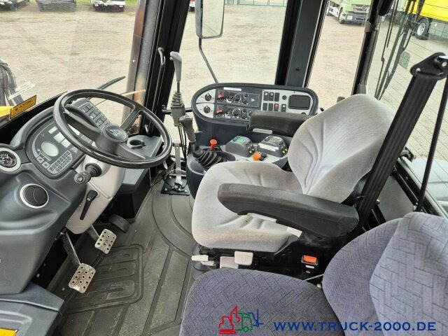 JCB Fastrac HMV 3230 2 Zapfwellen + Frontheber Stoll - Traktor: slika JCB Fastrac HMV 3230 2 Zapfwellen + Frontheber Stoll - Traktor JCB Fastrac HMV 3230 2 Zapfwellen + Frontheber Stoll - Traktor: slika JCB Fastrac HMV 3230 2 Zapfwellen + Frontheber Stoll - Traktor