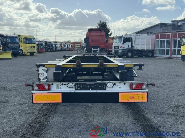 Kögel ZW 18-22,5 Tandem BDF BPW Achsen Scheibenbremsen - Transporter kontejnera/ Prikolica s izmjenjivim sanducima: slika Kögel ZW 18-22,5 Tandem BDF BPW Achsen Scheibenbremsen - Transporter kontejnera/ Prikolica s izmjenjivim sanducima Kögel ZW 18-22,5 Tandem BDF BPW Achsen Scheibenbremsen - Transporter kontejnera/ Prikolica s izmjenjivim sanducima: slika Kögel ZW 18-22,5 Tandem BDF BPW Achsen Scheibenbremsen - Transporter kontejnera/ Prikolica s izmjenjivim sanducima