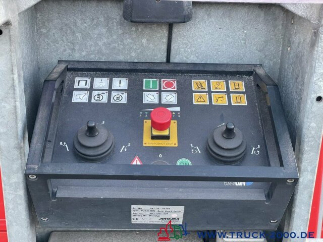 MAN 18.280 4x4 Feuerwehr 25m Höhe Rettungskorb - Vatrogasno vozilo: slika MAN 18.280 4x4 Feuerwehr 25m Höhe Rettungskorb - Vatrogasno vozilo MAN 18.280 4x4 Feuerwehr 25m Höhe Rettungskorb - Vatrogasno vozilo: slika MAN 18.280 4x4 Feuerwehr 25m Höhe Rettungskorb - Vatrogasno vozilo