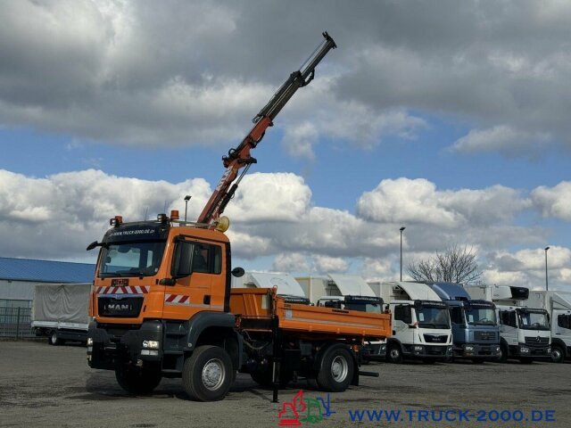 MAN 18.320 4x4 Atlas Kran 8,8m=770kg FB Winterdienst - Kiper, Kamion s kranom: slika MAN 18.320 4x4 Atlas Kran 8,8m=770kg FB Winterdienst - Kiper, Kamion s kranom MAN 18.320 4x4 Atlas Kran 8,8m=770kg FB Winterdienst - Kiper, Kamion s kranom: slika MAN 18.320 4x4 Atlas Kran 8,8m=770kg FB Winterdienst - Kiper, Kamion s kranom