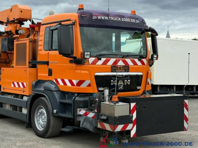 MAN 26.320 Müller Kanal Sauger + Sinkkastenreiniger - Vakum kamion: slika MAN 26.320 Müller Kanal Sauger + Sinkkastenreiniger - Vakum kamion MAN 26.320 Müller Kanal Sauger + Sinkkastenreiniger - Vakum kamion: slika MAN 26.320 Müller Kanal Sauger + Sinkkastenreiniger - Vakum kamion