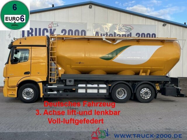 Mercedes-Benz Actros 2545 Silo 31m³ Getreide Staub Rieselgüter - Kamion cisterna: slika Mercedes-Benz Actros 2545 Silo 31m³ Getreide Staub Rieselgüter - Kamion cisterna Mercedes-Benz Actros 2545 Silo 31m³ Getreide Staub Rieselgüter - Kamion cisterna: slika Mercedes-Benz Actros 2545 Silo 31m³ Getreide Staub Rieselgüter - Kamion cisterna