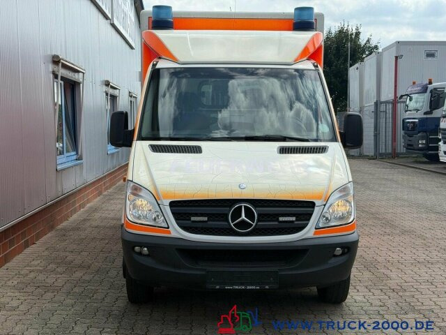 Mercedes-Benz Sprinter 516 Fahrtec RTW Luftfederung Retarder - Vozilo hitne pomoći: slika Mercedes-Benz Sprinter 516 Fahrtec RTW Luftfederung Retarder - Vozilo hitne pomoći Mercedes-Benz Sprinter 516 Fahrtec RTW Luftfederung Retarder - Vozilo hitne pomoći: slika Mercedes-Benz Sprinter 516 Fahrtec RTW Luftfederung Retarder - Vozilo hitne pomoći