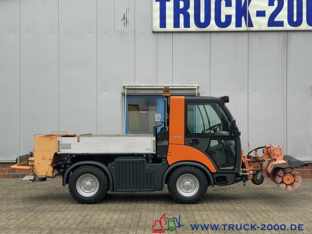 Multicar Tremo X56 Winterdienst Streuer + Besen NUR 14TKM - Cestovna čistilica: slika Multicar Tremo X56 Winterdienst Streuer + Besen NUR 14TKM - Cestovna čistilica Multicar Tremo X56 Winterdienst Streuer + Besen NUR 14TKM - Cestovna čistilica: slika Multicar Tremo X56 Winterdienst Streuer + Besen NUR 14TKM - Cestovna čistilica