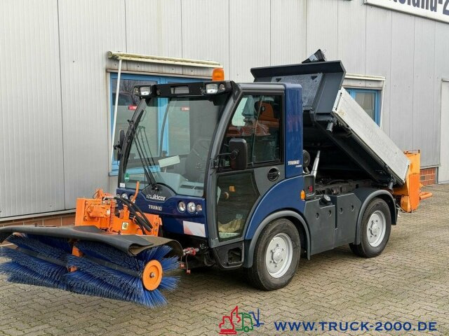Zakup Multicar Tremo X56 Winterdienst Streuer + Besen NUR 9TKM Multicar Tremo X56 Winterdienst Streuer + Besen NUR 9TKM: slika Zakup Multicar Tremo X56 Winterdienst Streuer + Besen NUR 9TKM Multicar Tremo X56 Winterdienst Streuer + Besen NUR 9TKM
