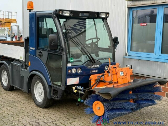 Zakup Multicar Tremo X56 Winterdienst Streuer + Besen NUR 9TKM Multicar Tremo X56 Winterdienst Streuer + Besen NUR 9TKM: slika Zakup Multicar Tremo X56 Winterdienst Streuer + Besen NUR 9TKM Multicar Tremo X56 Winterdienst Streuer + Besen NUR 9TKM