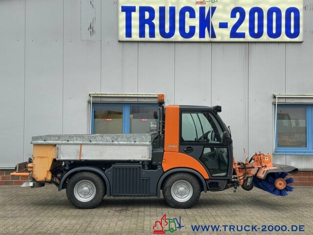 Multicar Tremo X56 Winterdienst Streuer + Besen NUR6689KM - Cestovna čistilica: slika Multicar Tremo X56 Winterdienst Streuer + Besen NUR6689KM - Cestovna čistilica Multicar Tremo X56 Winterdienst Streuer + Besen NUR6689KM - Cestovna čistilica: slika Multicar Tremo X56 Winterdienst Streuer + Besen NUR6689KM - Cestovna čistilica