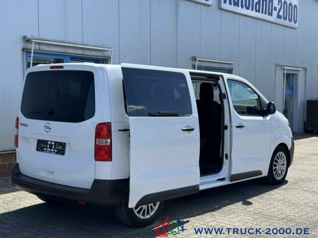 Minibus, Putnički kombi Opel Vivaro 9 Sitzer Klima vorne & hinten Navi + DAB: slika Minibus, Putnički kombi Opel Vivaro 9 Sitzer Klima vorne & hinten Navi + DAB