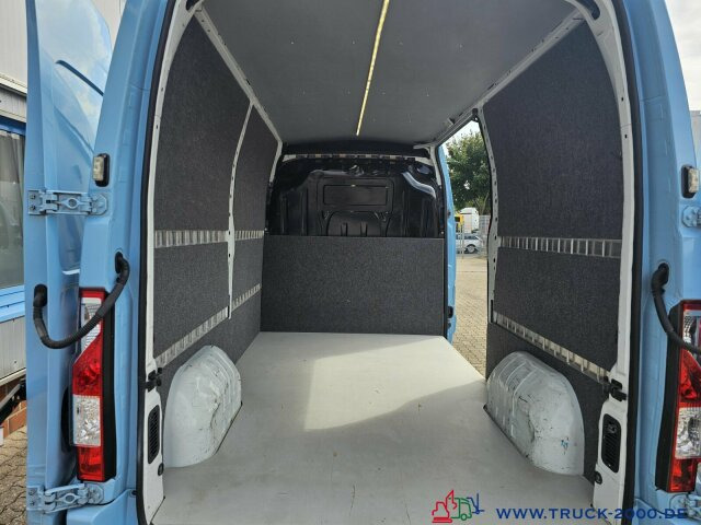 Renault Master 2.3 DCI 150 Autom. Möbeltransporter Klima - Furgon: slika Renault Master 2.3 DCI 150 Autom. Möbeltransporter Klima - Furgon Renault Master 2.3 DCI 150 Autom. Möbeltransporter Klima - Furgon: slika Renault Master 2.3 DCI 150 Autom. Möbeltransporter Klima - Furgon