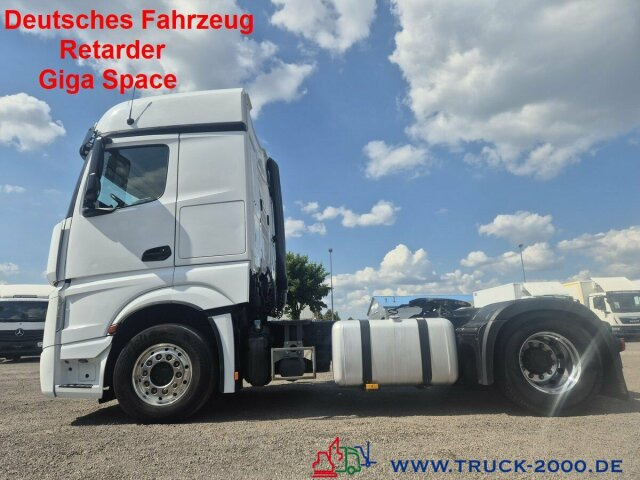 Mercedes-Benz Actros 1846 Giga Space Retarder 2 Betten - Tegljač: slika Mercedes-Benz Actros 1846 Giga Space Retarder 2 Betten - Tegljač Mercedes-Benz Actros 1846 Giga Space Retarder 2 Betten - Tegljač: slika Mercedes-Benz Actros 1846 Giga Space Retarder 2 Betten - Tegljač