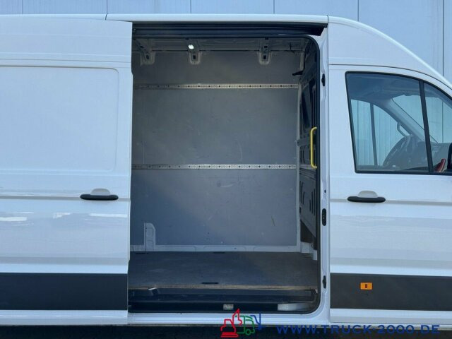 Volkswagen Crafter 35 2.0 TDI Hoch & Lang 3 Sitze Klima - Furgon: slika Volkswagen Crafter 35 2.0 TDI Hoch & Lang 3 Sitze Klima - Furgon Volkswagen Crafter 35 2.0 TDI Hoch & Lang 3 Sitze Klima - Furgon: slika Volkswagen Crafter 35 2.0 TDI Hoch & Lang 3 Sitze Klima - Furgon