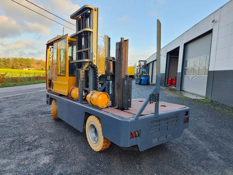 BAUMANN HX 50/12/45 5000 kg - Bočni utovarivač: slika BAUMANN HX 50/12/45 5000 kg - Bočni utovarivač BAUMANN HX 50/12/45 5000 kg - Bočni utovarivač: slika BAUMANN HX 50/12/45 5000 kg - Bočni utovarivač