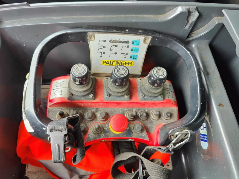 MAN TGL 12.250 City-Abroller Container + Palfinger PK5001 Remote - Kamion s kukastom dizalicom, Kamion s kranom: slika MAN TGL 12.250 City-Abroller Container + Palfinger PK5001 Remote - Kamion s kukastom dizalicom, Kamion s kranom MAN TGL 12.250 City-Abroller Container + Palfinger PK5001 Remote - Kamion s kukastom dizalicom, Kamion s kranom: slika MAN TGL 12.250 City-Abroller Container + Palfinger PK5001 Remote - Kamion s kukastom dizalicom, Kamion s kranom