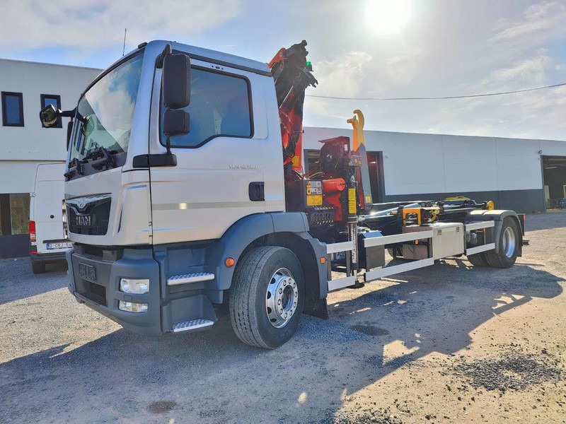 Kamion s kukastom dizalicom, Kamion s kranom MAN TGM 18.290 Container + Palfinger PK13001: slika Kamion s kukastom dizalicom, Kamion s kranom MAN TGM 18.290 Container + Palfinger PK13001