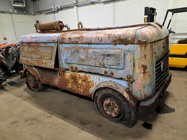 Atlas-Copco PRH 700 DD - Zračni kompresor: slika Atlas-Copco PRH 700 DD - Zračni kompresor Atlas-Copco PRH 700 DD - Zračni kompresor: slika Atlas-Copco PRH 700 DD - Zračni kompresor